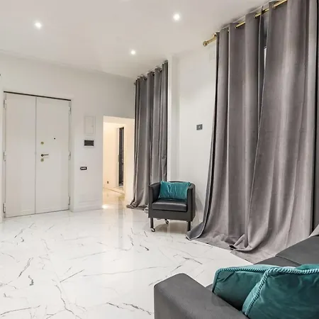 Trevi Luxury Jacuzzi * Řím